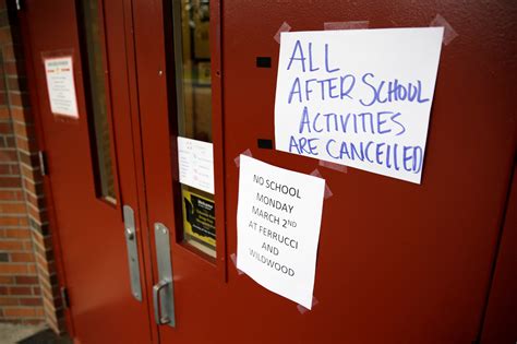 School closings novi - NOVI, Mich. – Students at Novi High School are learning virtually for the remainder of the week after several students tested positive for coronavirus (COVID-19). School leaders said that five ...